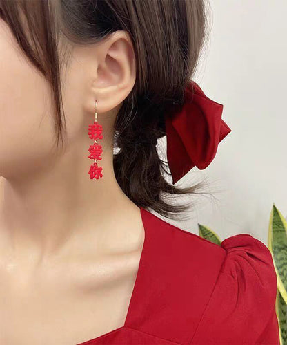 Pendientes colgantes de aleación de cobre rojo con diseño de "Te amo" de China