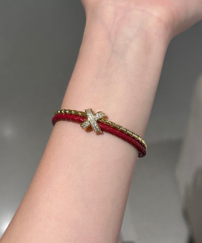 Elegantes rotes Lederarmband aus Kupferlegierung mit Zirkonia