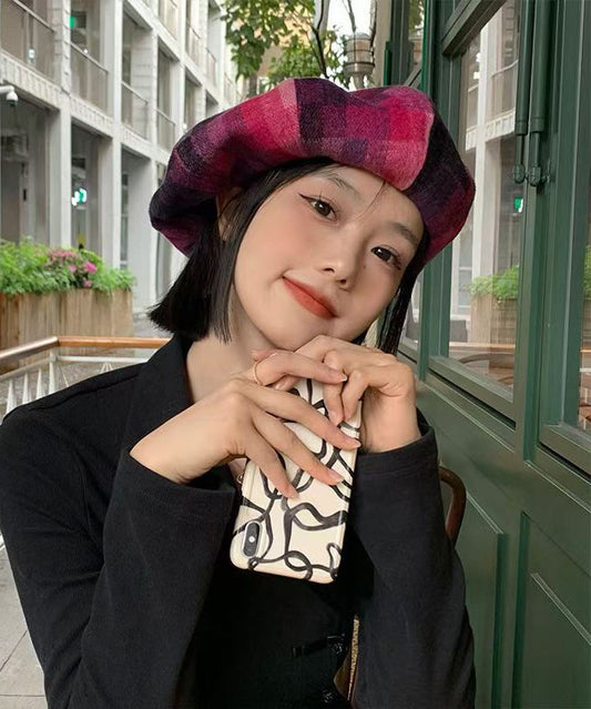 Boina de lana versátil y elegante a cuadros rojos