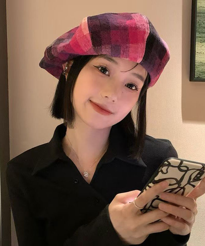 Boina de lana versátil y elegante a cuadros rojos