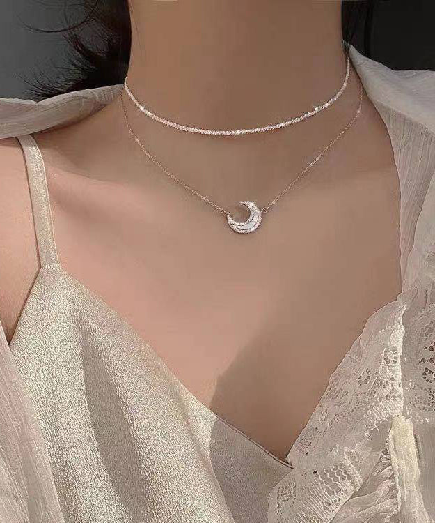 Schicke Halskette aus Sterlingsilber mit Mondanhänger