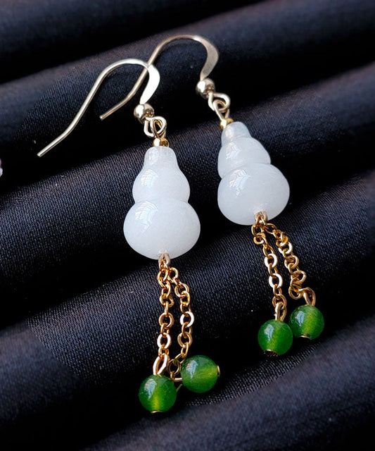 Elegantes aretes colgantes con borlas de piedra preciosa de calabaza de jade en oro blanco de 14 quilates