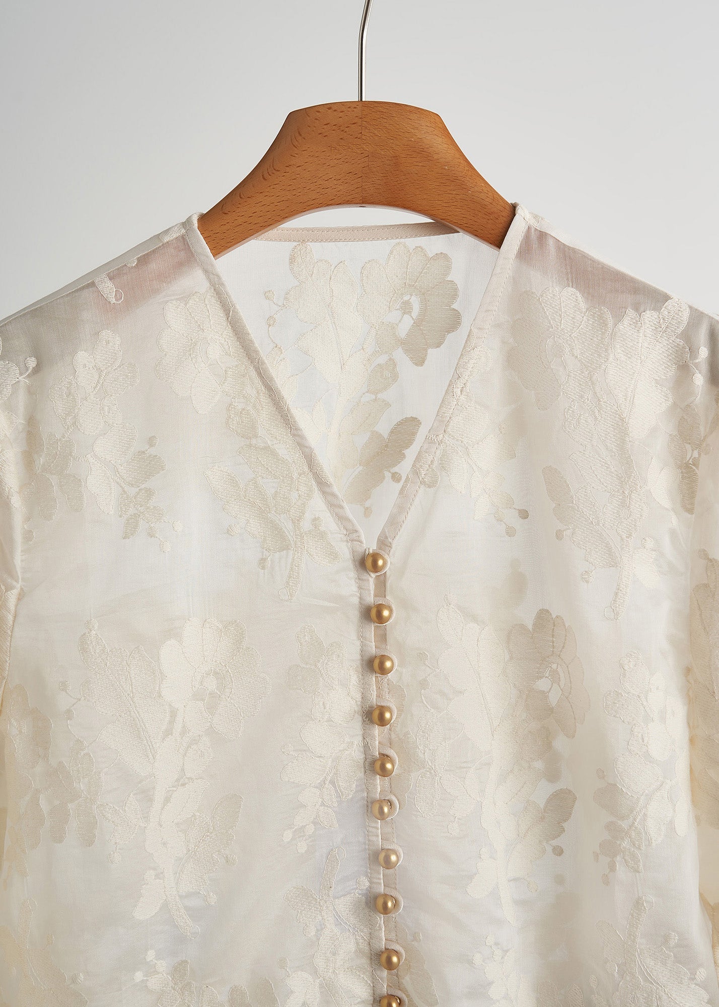 Tops elegantes de encaje con cuentas y uñas de jacquard blanco para primavera