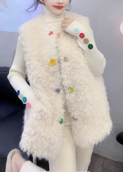 Schicke weiße Oversize-Westen aus warmem, flauschigem Fell für den Winter