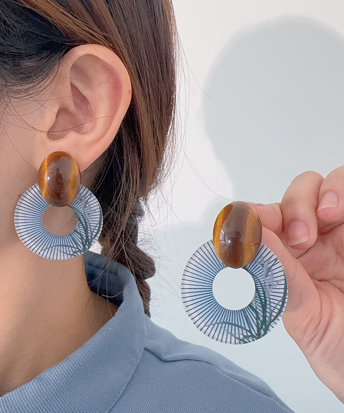 Chinese Style Blue Alloy Acrylic Amber Hoop Earrings