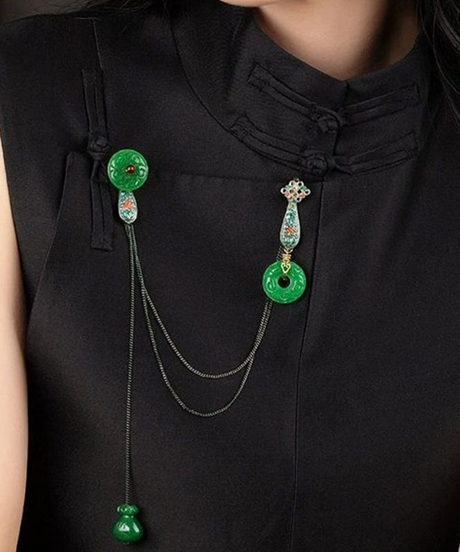 Broschen im chinesischen Stil mit grünen Jade-Cloisonné-Quasten und Granatapfel-Granat-Verzierungen