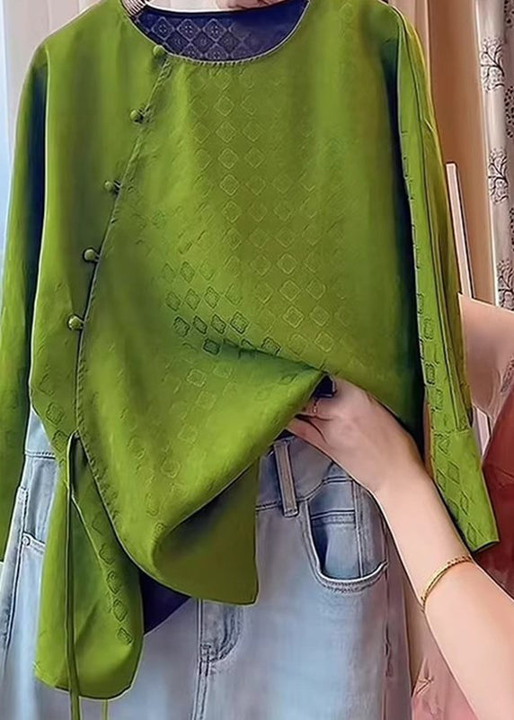 Vestido chino verde con cuello redondo y abertura lateral en la parte superior, primavera