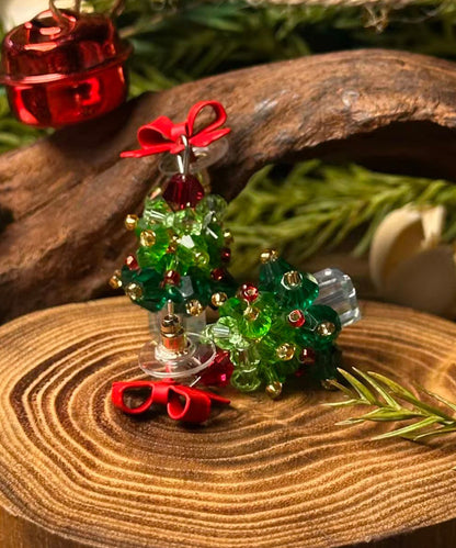 Chinesische grüne Ohrstecker mit Schleife in Form eines Weihnachtsbaums aus Sterlingsilber mit Goldauflage