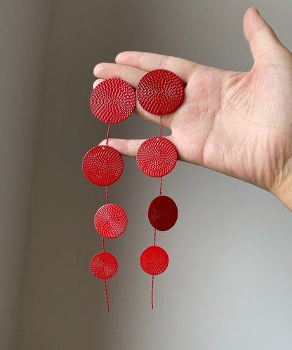 Pendientes colgantes con borlas de lentejuelas de metal rojo de estilo chino