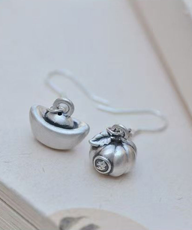 Pendientes colgantes asimétricos de plata de ley y seda de estilo chino