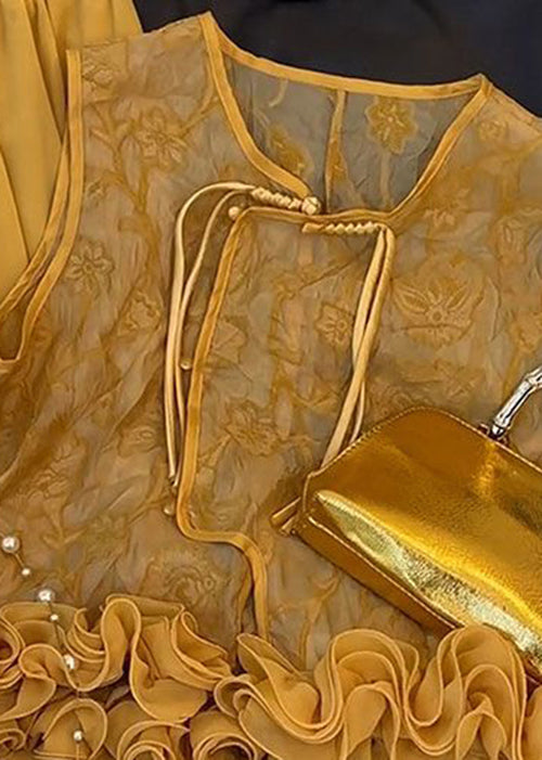 Zweiteiliges Set aus gelber, gerüschter Seide im chinesischen Stil für den Sommer