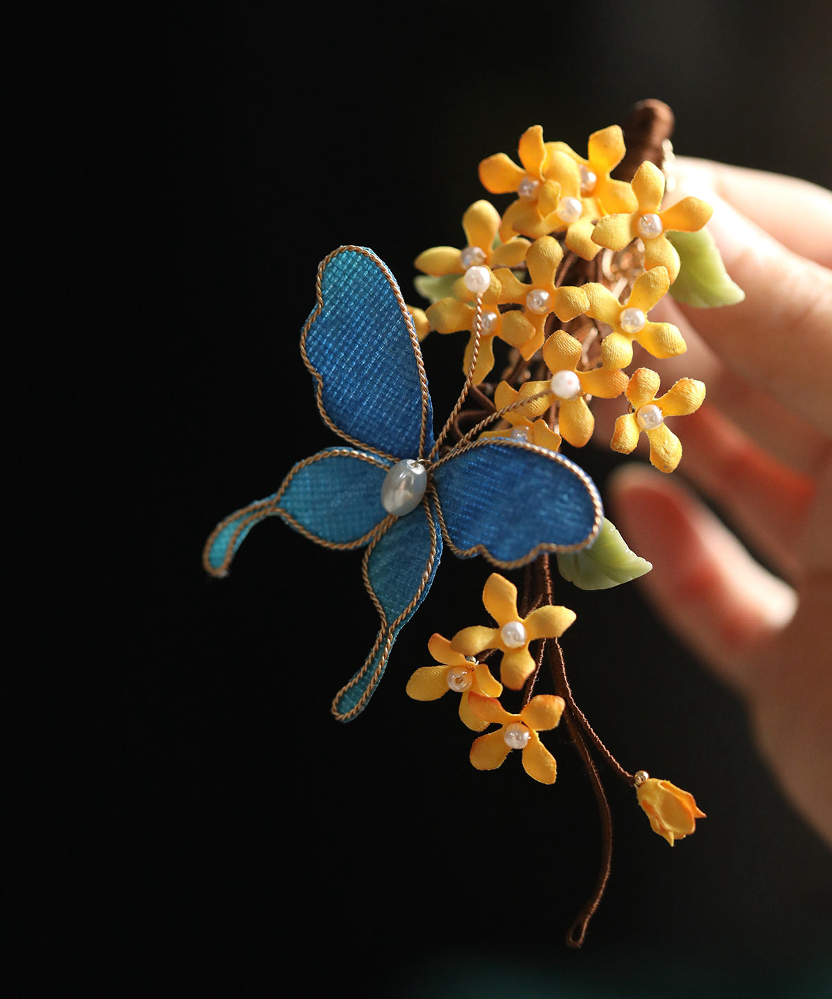 Haarnadel im chinesischen Stil aus vergoldetem, gelbem Sterlingsilber mit Schmetterlings- und Osmanthus-Motiv