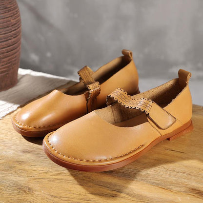 Chocolate Flat Shoes Genuine Leather Fine Embossed Flat Feet Shoes - SooLinen