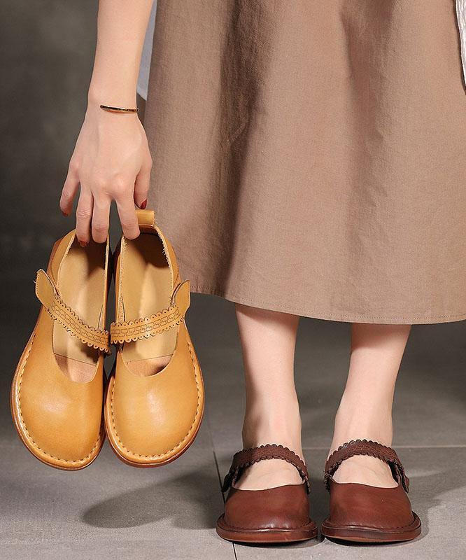 Chocolate Flat Shoes Genuine Leather Fine Embossed Flat Feet Shoes - SooLinen