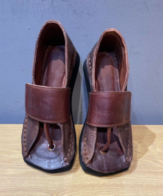 Schokoladenkeil-Flip-Flops aus Rindsleder, einzigartiges Spleißen