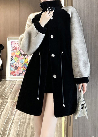 Edler schwarzer grauer Peter-Pan-Kragen Kunstpelz Patchwork Kordelzugknopf Nerzsamt Leder und Pelzmäntel Winter