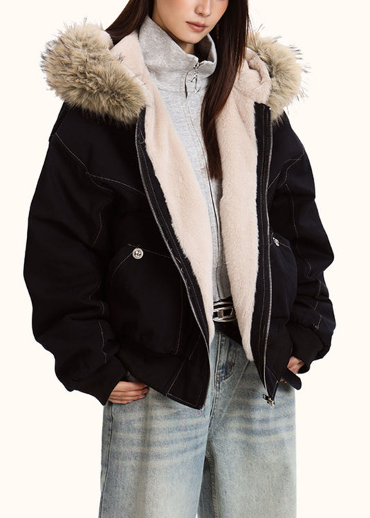 Chaqueta polar cálida con capucha y patchwork negra elegante para invierno