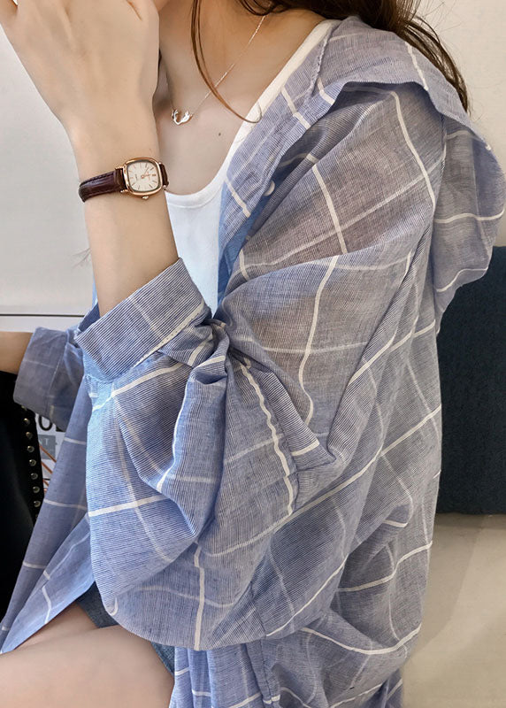 Edler blauer karierter Baumwoll-Trenchcoat mit Kapuze