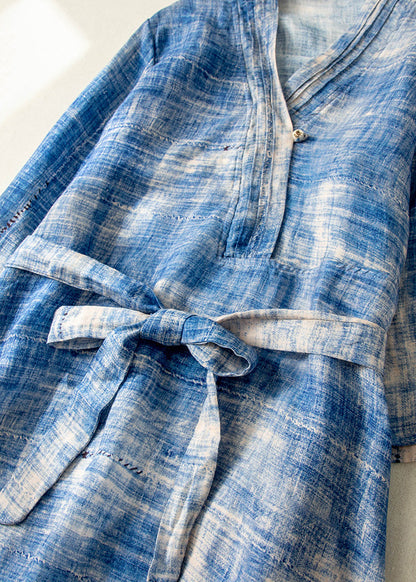 Vestidos largos de lino con lazo en la cintura, abertura lateral y teñido anudado en azul elegante para verano