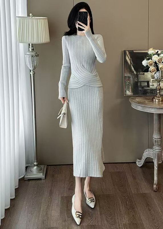 Elegantes dunkelgraues Strick-Zweiteiler-Set mit Rundhalsausschnitt für den Winter