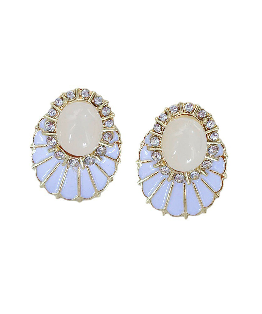 Pendientes elegantes de aleación de cobre blanco con circonitas y perlas en forma de abanico.
