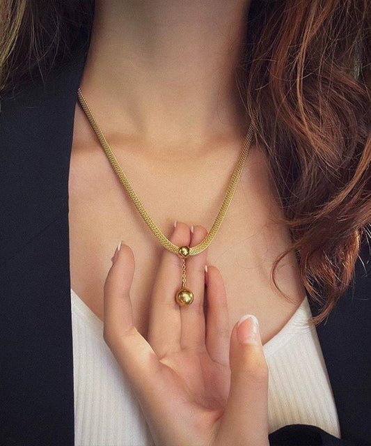 Edle Halskette mit Quastenanhänger aus goldenem Edelstahl