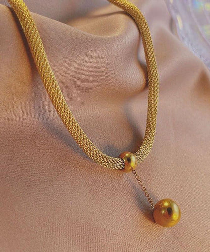 Edle Halskette mit Quastenanhänger aus goldenem Edelstahl