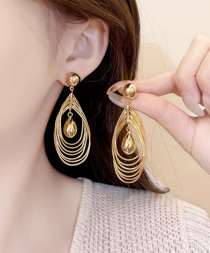 Elegante Ohrhänger in Tropfenform aus vergoldetem Sterlingsilber mit mehrlagiger Goldauflage.