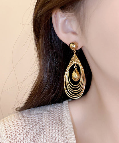 Elegante Ohrhänger in Tropfenform aus vergoldetem Sterlingsilber mit mehrlagiger Goldauflage.