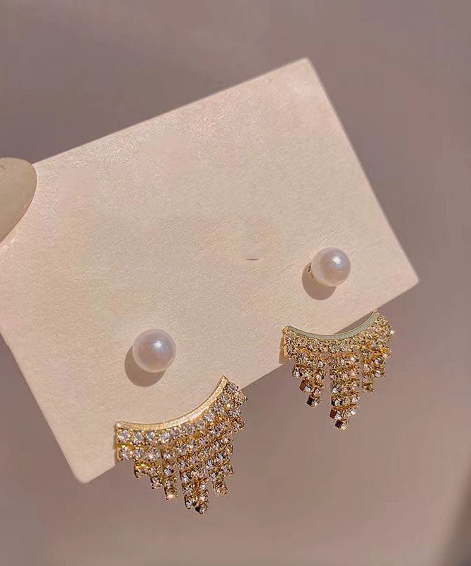 Pendientes elegantes de plata de ley dorada con borlas de perlas y circonitas