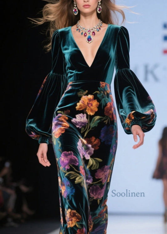 Elegante vestido de terciopelo con estampado de cuello en V verde y mangas farol