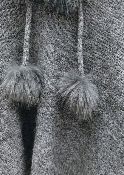 Suéteres de punto de algodón con capucha gruesa y decorados con bolas peludas de color gris elegante para invierno