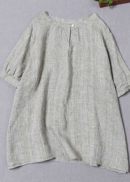 Edle hellgrüne Leinenhemden mit Knöpfen und halben Ärmeln