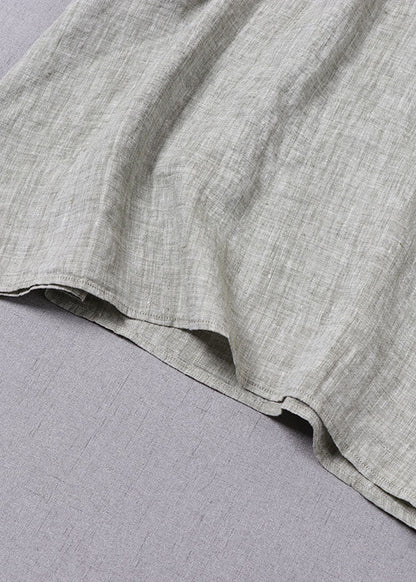 Edle hellgrüne Leinenhemden mit Knöpfen und halben Ärmeln