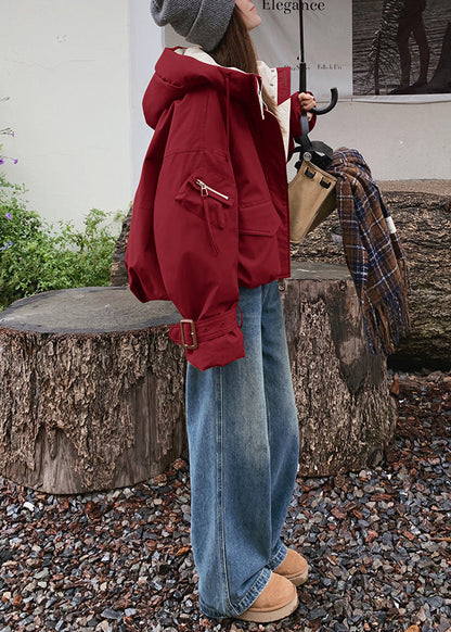 Elegante rote Winterparkas mit Kapuze, Taschen und feiner Baumwollfüllung