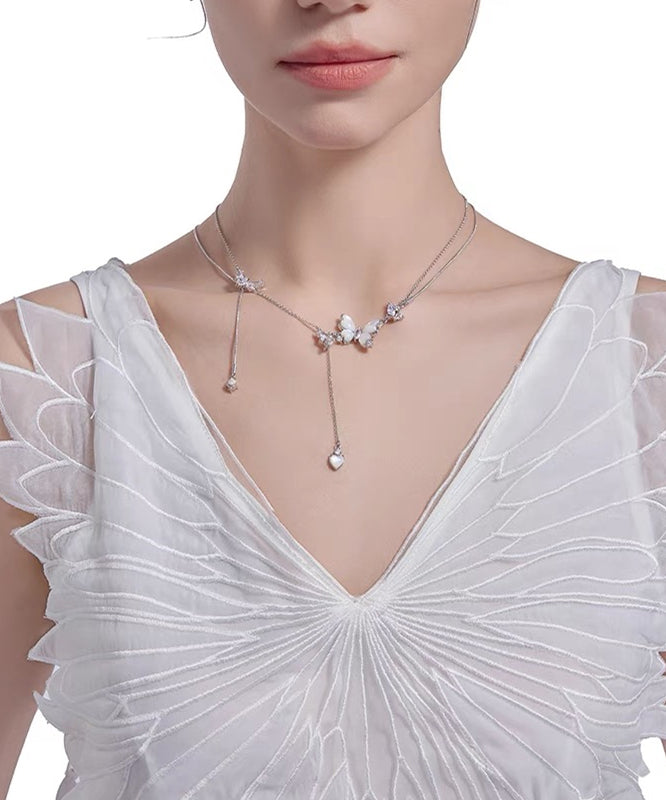 Classy Silk Alloy Zircon Fritillary Pendant Necklace