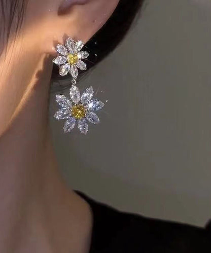 Elegantes pendientes colgantes de girasol con circonitas doradas en plata de ley amarilla