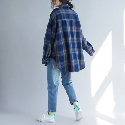 Edle blau karierte Baumwoll-Leinen-Oberteile Damen Modedesign seitlich offen Alltags-Frühlingsoberteil