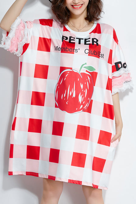 Edle rote karierte Steppkleider aus Seide. Feines Leinen. Halbarm-Sommerkleid aus Seide