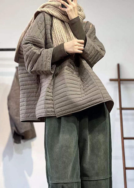 Schokoladenbrauner, lockerer Parka mit feiner Baumwollfüllung, einreihig, seitlich offen, für den Winter