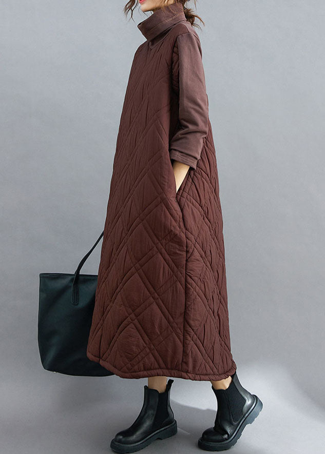 Schokoladenbraunes Patchwork-Kleid mit Taschen aus feiner Baumwolle für den Winter