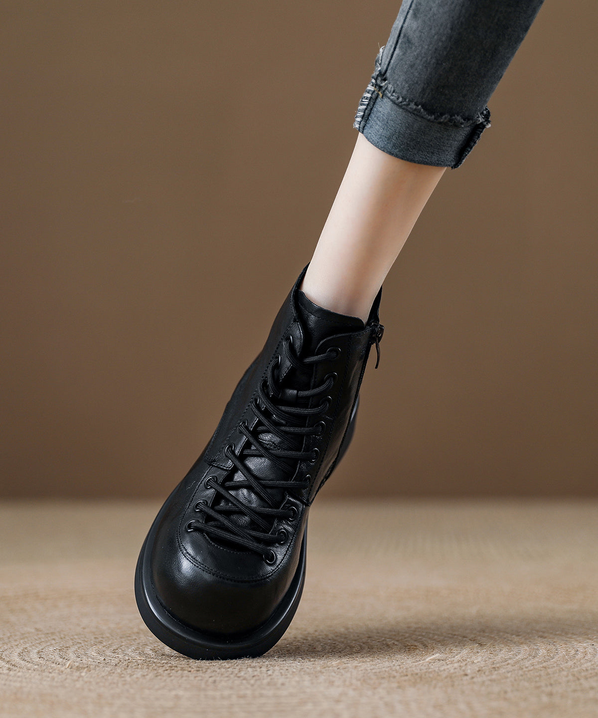 Kaffeefarbene Plateau-Ankle-Boots aus Rindsleder, handgefertigt mit Spleißtechnik