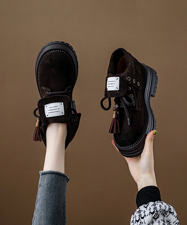 Botas con plataforma de ante color café y empalme único con cordones