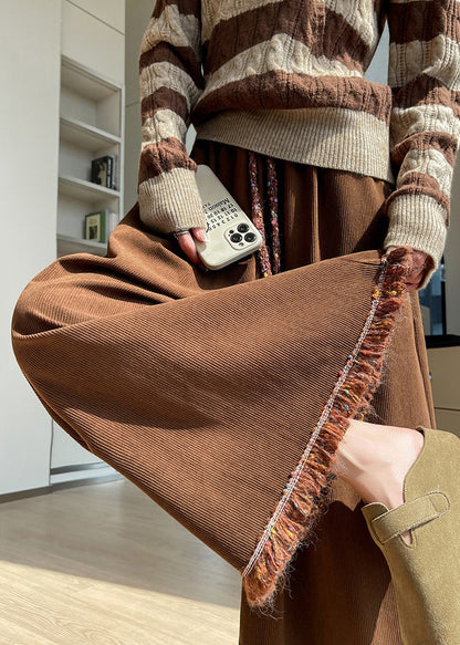 Cordhose mit weitem Bein, Taschen, Quasten und weitem Bein sowie elastischem Bund