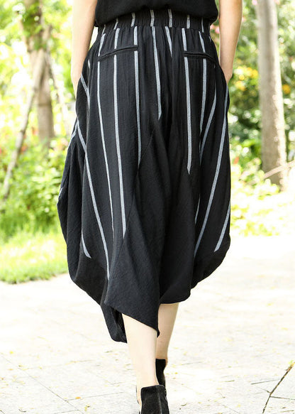Bequeme schwarze, gestreifte Patchwork-Crop-Spring-Hose mit asymmetrischem Design