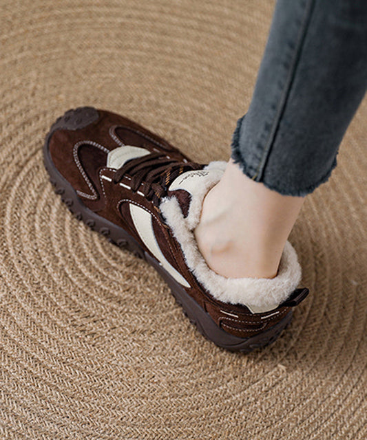 Zapatos planos de plataforma con cordones y empeine de ante rojo, cómodos y cálidos.