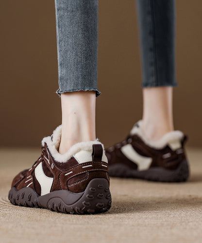 Zapatos planos de plataforma con cordones y empeine de ante rojo, cómodos y cálidos.