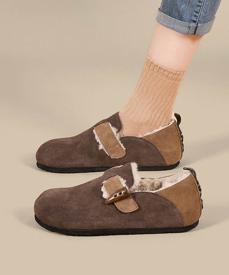 Bequeme flache Schuhe mit Ziernähten, kaffeefarbenes Wildleder, flauschiges Wollfutter