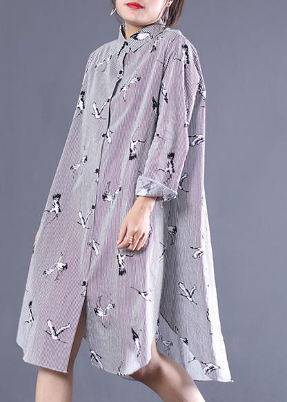 Lockeres Frühlingsstreifenkleid mit Kranich-Print