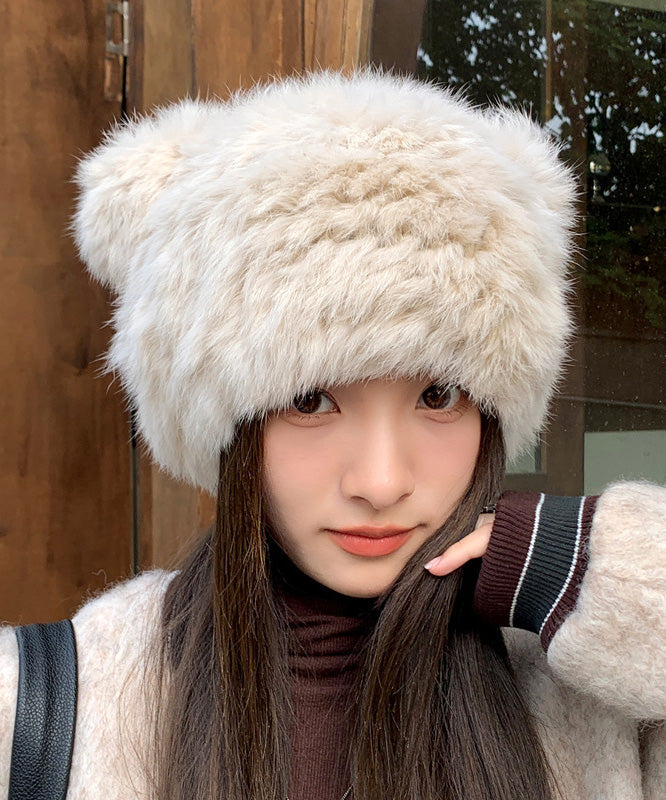 Lindo gorro de invierno de piel afelpada y cálida con orejas de gato beige